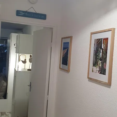 Le B - A 200 M De La *