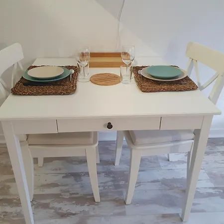 Le B - A 200 M De La * ארסשון