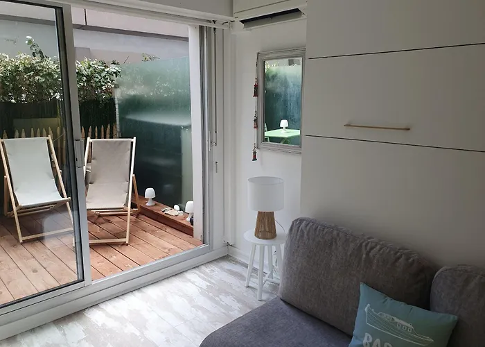 Le B - A 200 M De La Lejlighed